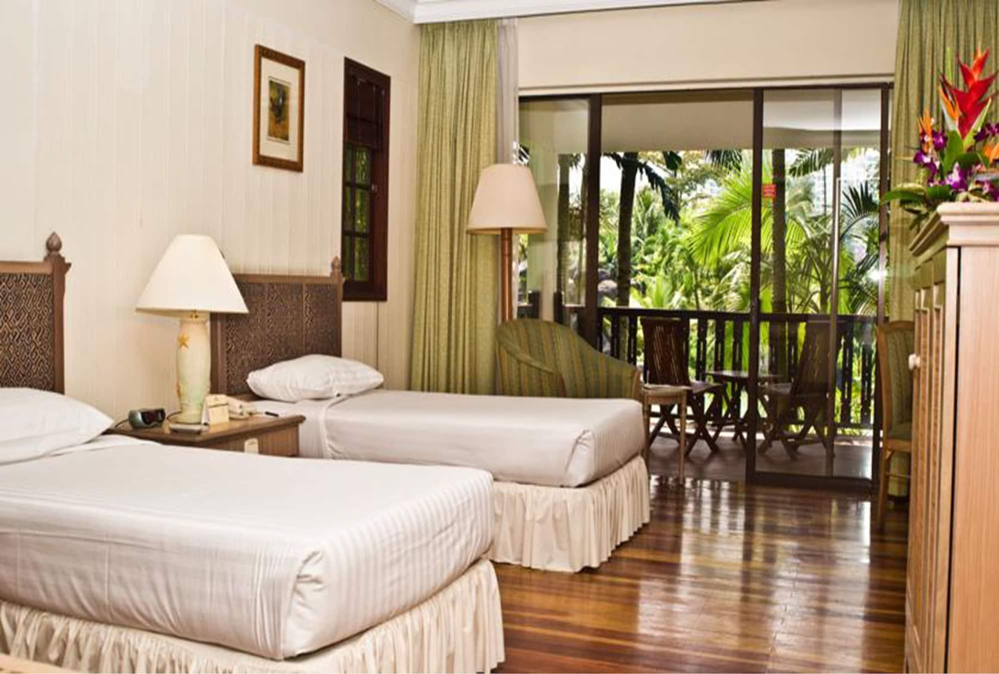 Mines Beach Resort Hotel 세리 켐방안 외부 사진