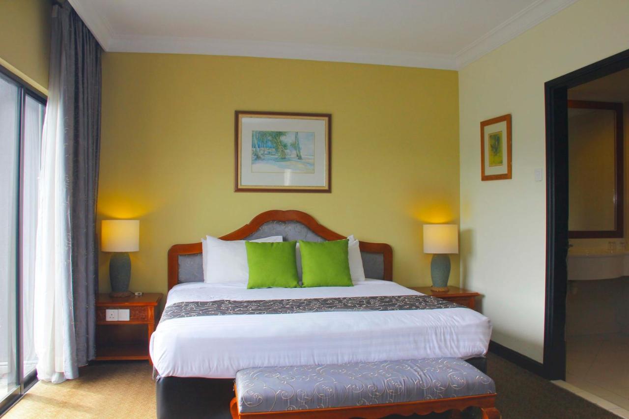Mines Beach Resort Hotel 세리 켐방안 외부 사진